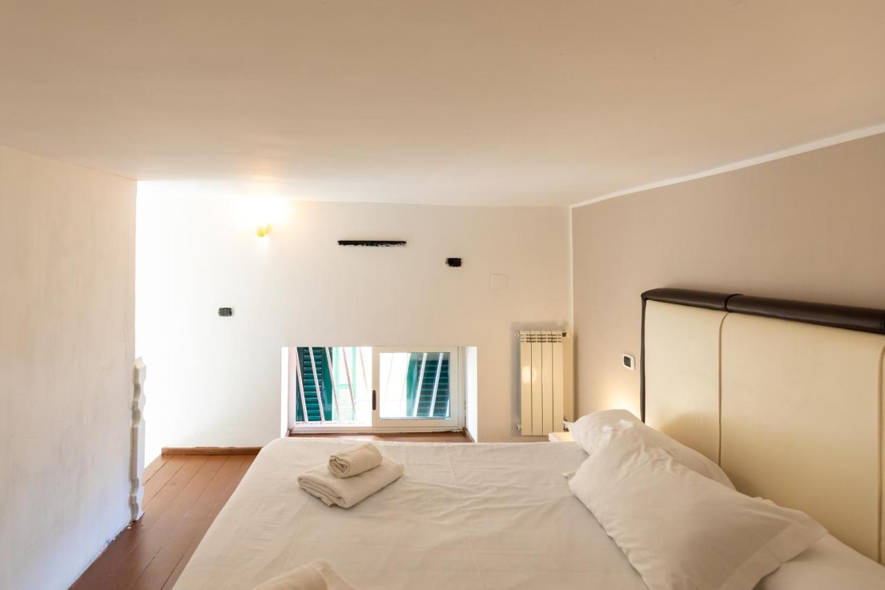 Apartment With Sea View With 2 Lifts Above Montesanto! Naples Exterior photo